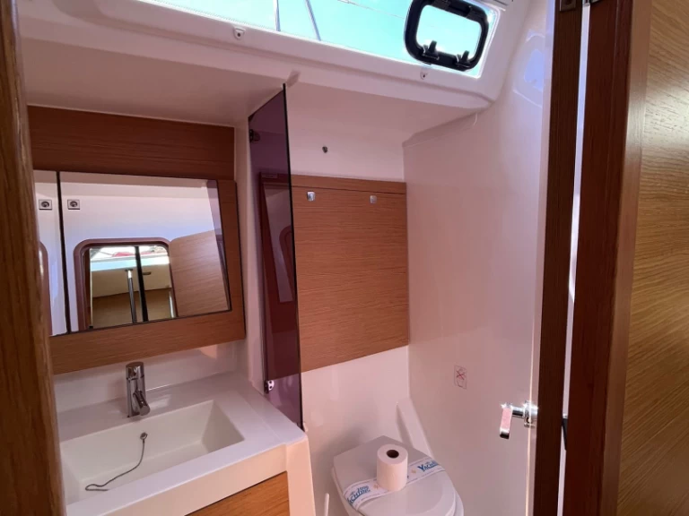 Dufour Dufour 56 Exclusive te huur van particulier of professional in Šibenik