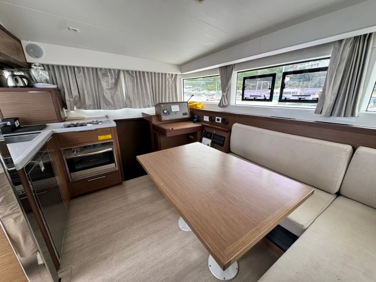 Jachthuur in Capo d'Orlando - Lagoon Lagoon 40 via SamBoat