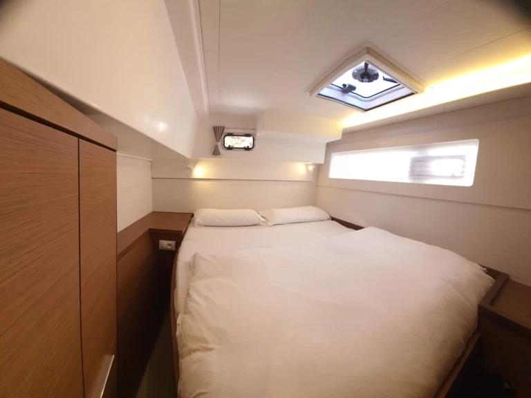 Verhuur Catamaran in Olbia - Lagoon Lagoon 40