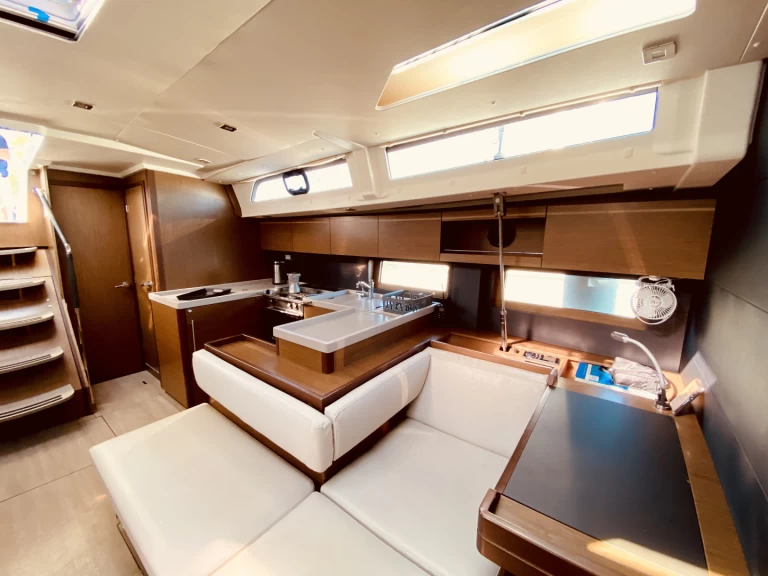 Verhuur Zeilboot in Lefkáda - Bénéteau Beneteau Oceanis 51.1