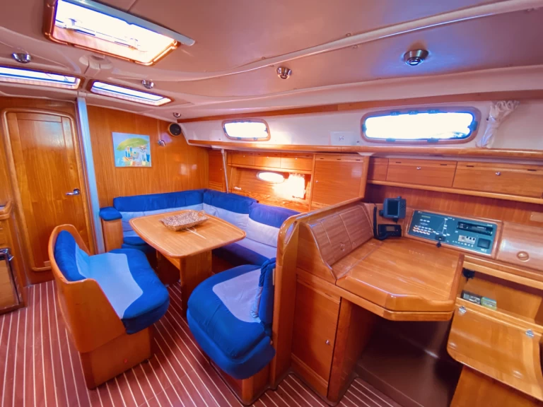 Bootverhuur Lefkáda goedkoop Bavaria 42 Cruiser