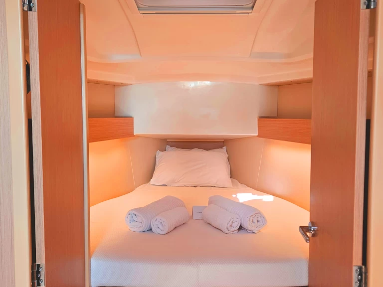 Bootverhuur Marmaris goedkoop Oceanis 30.1