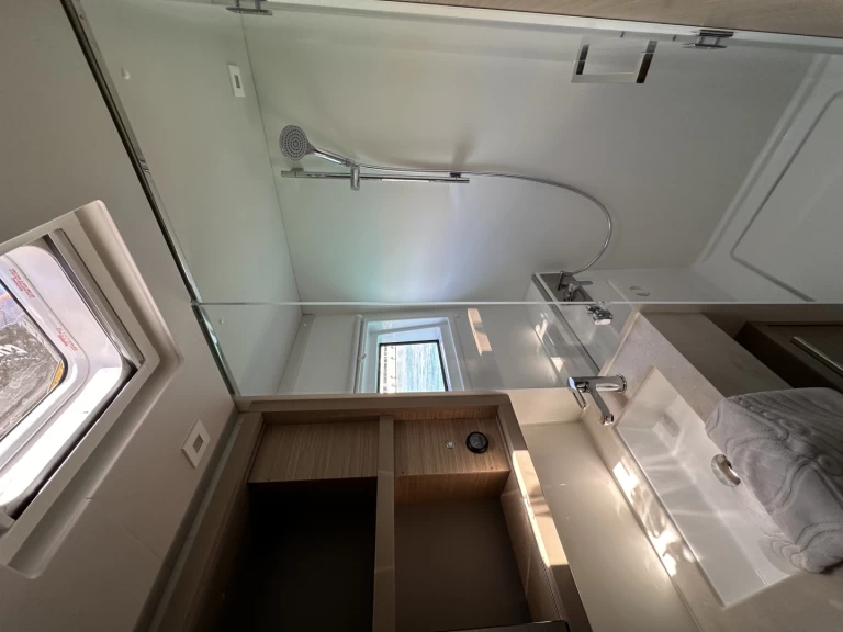 Huur een Lagoon Lagoon 46 in Trogir