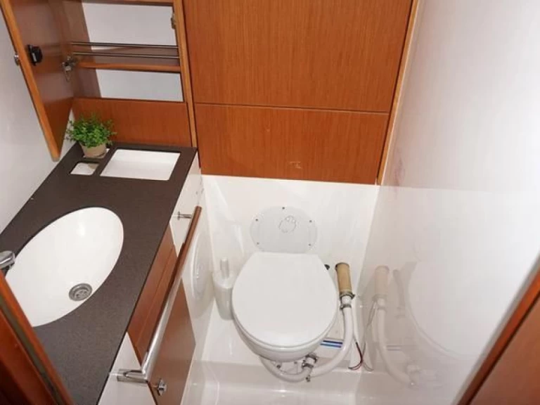 Huur een Bavaria Cruiser 46 in Kalamariá