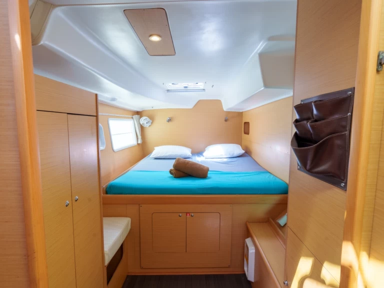 Lagoon Lagoon 380 S2 te huur van particulier of professional in Raiatea