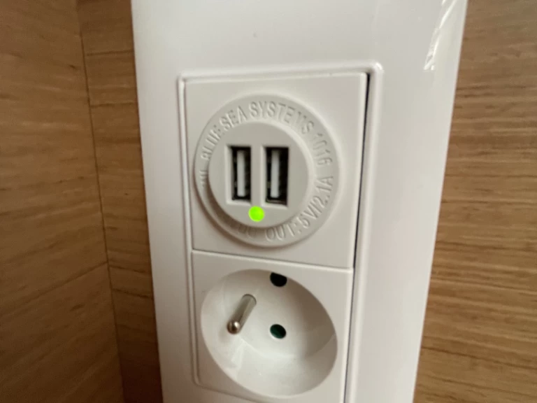 Verhuur Catamaran Excess met vaarbewijs