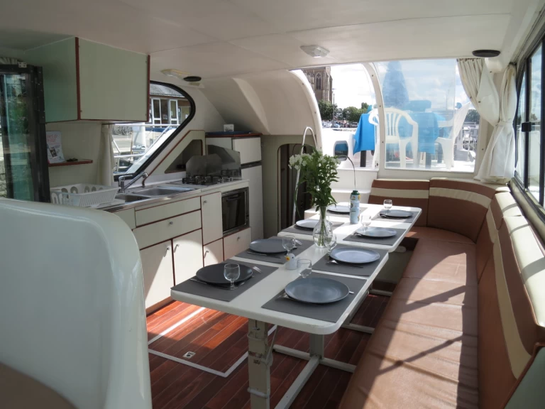 Huur een Nicols Yacht Confort Groupe 8-10 p. in Sablé-sur-Sarthe