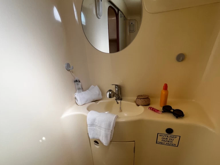 Bootverhuur Nicols Yacht Comfort Couple XL 2-4 people in Grez-Neuville via SamBoat