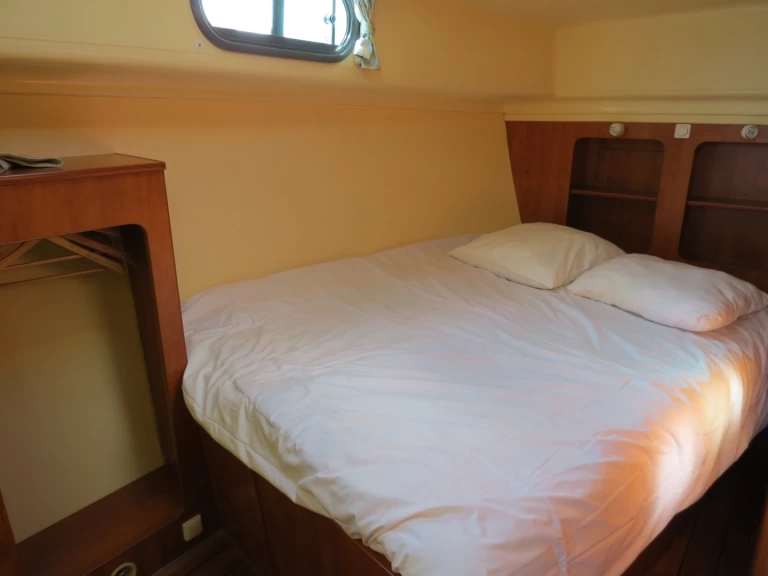 Bootverhuur Nicols Yacht Premium Family 4-6 p. in Grez-Neuville via SamBoat