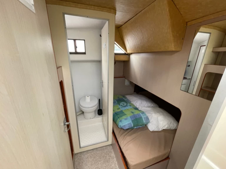 Verhuur Woonboot Nicols Yacht met vaarbewijs