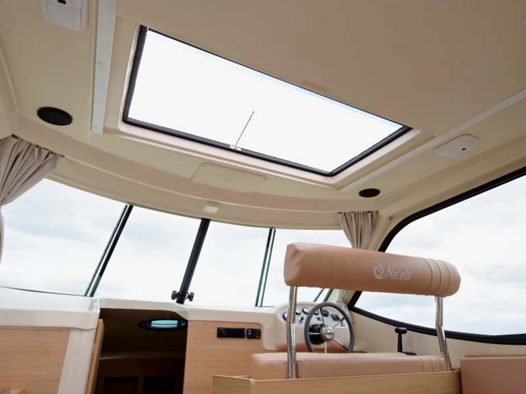 Verhuur Motorboot in Sablé-sur-Sarthe - Nicols Yacht Confort Couple 2-4 p.