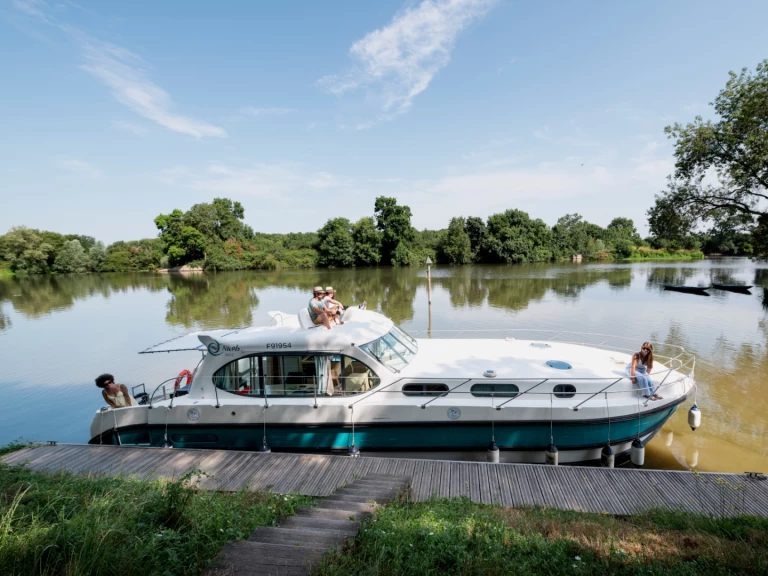 Bootverhuur Nicols Yacht Premium Family 6-8 p. in Sablé-sur-Sarthe via SamBoat
