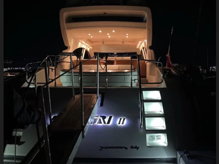 Bootverhuur Salerno goedkoop Mangusta 72