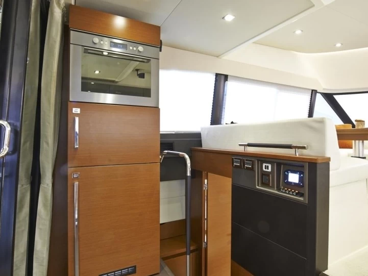 Motorboot te huur in Giardini-Naxos voor de beste prijs