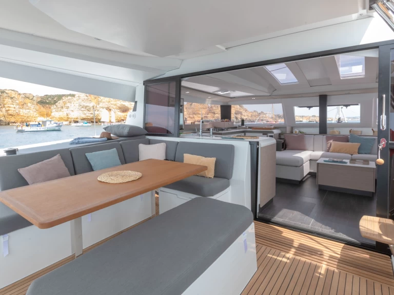 Huur een Fountaine Pajot Elba 45 in Baie de Marigot