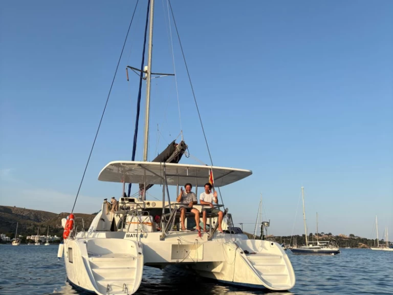 Verhuur Catamaran Lagoon met vaarbewijs