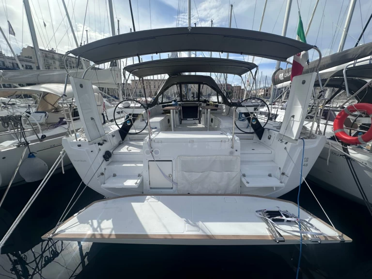 Verhuur Catamaran in Palermo - Dufour Dufour 48