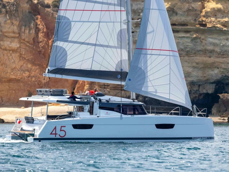 Verhuur Catamaran in Procida - Fountaine Pajot Elba 45