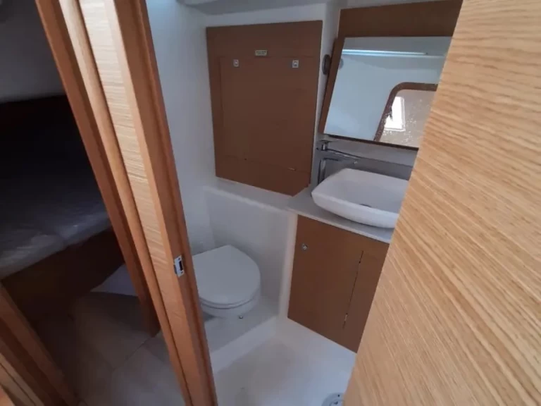 Bootverhuur  Dufour 390 Grand Large[G] in Procida via SamBoat