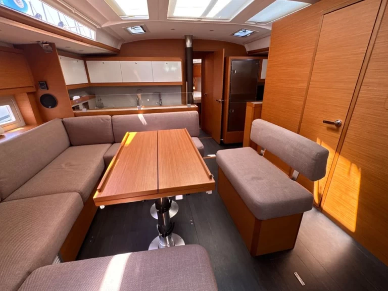 Bootverhuur Palermo goedkoop Dufour 530