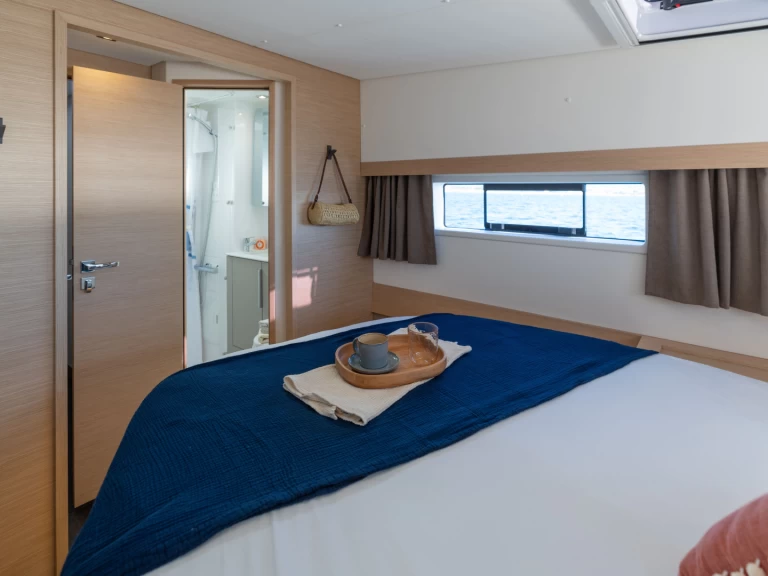 Verhuur Catamaran Fountaine Pajot met vaarbewijs