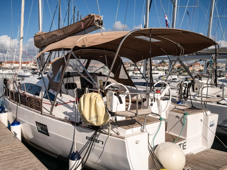 Bootverhuur Elan Impression 40.1 in Pirovac via SamBoat