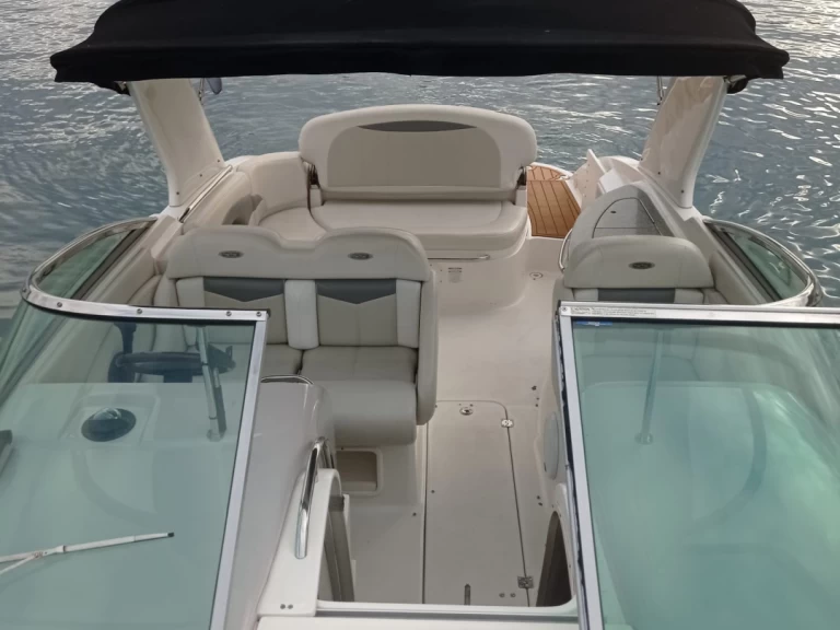 Huur een Chaparral 275 ssi in Split