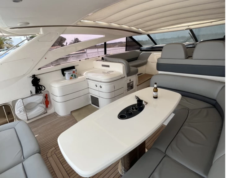 Huur een Princess Princess V58 in Roses