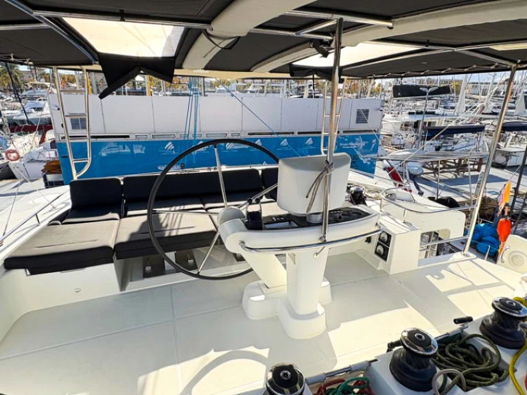 Jachthuur in Pirovac - Lagoon Lagoon 52 F via SamBoat