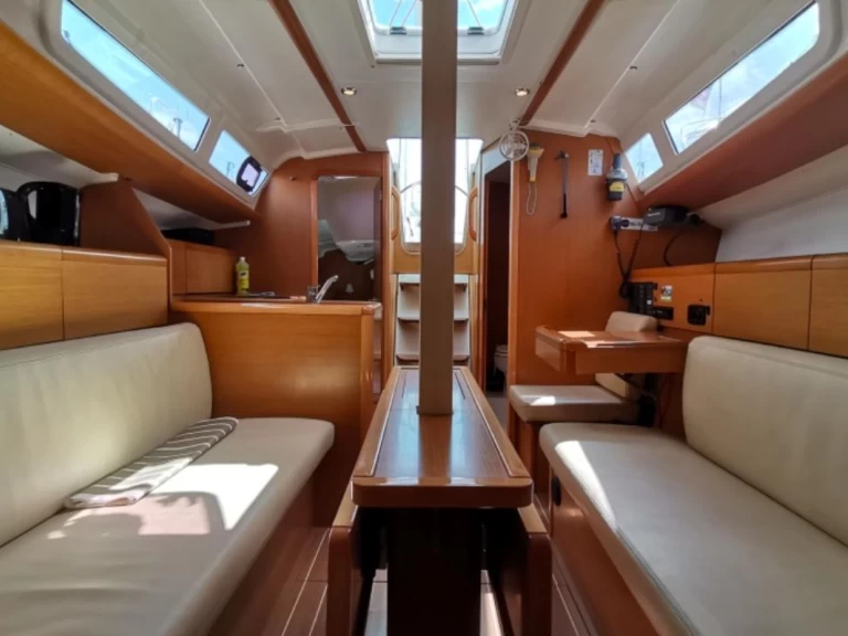 Bootverhuur Port de Trébeurden goedkoop Sun Odyssey 33i