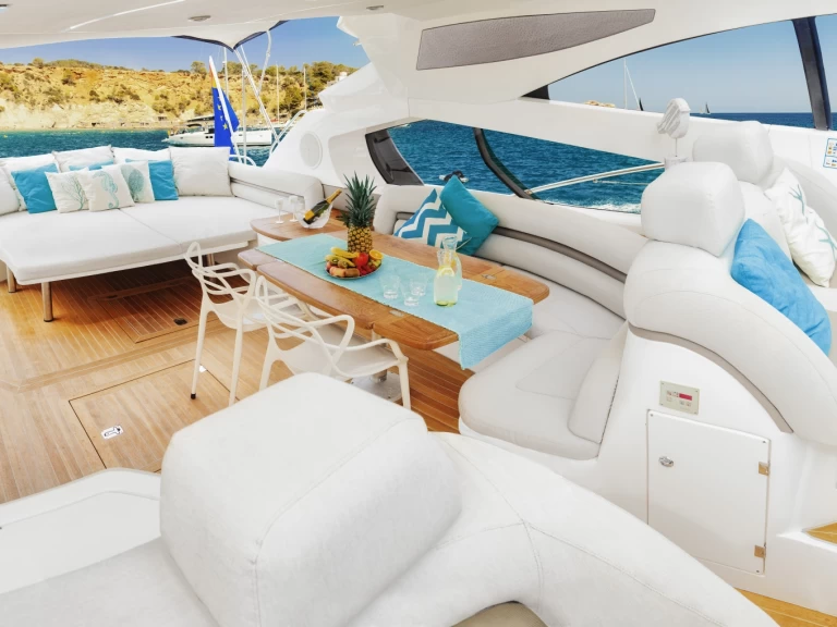 Sunseeker Predator 68 te huur van particulier of professional in Ibiza Town