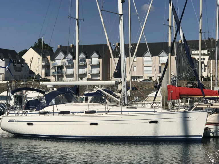 Bootverhuur Locmiquélic goedkoop Bavaria 39 Cruiser