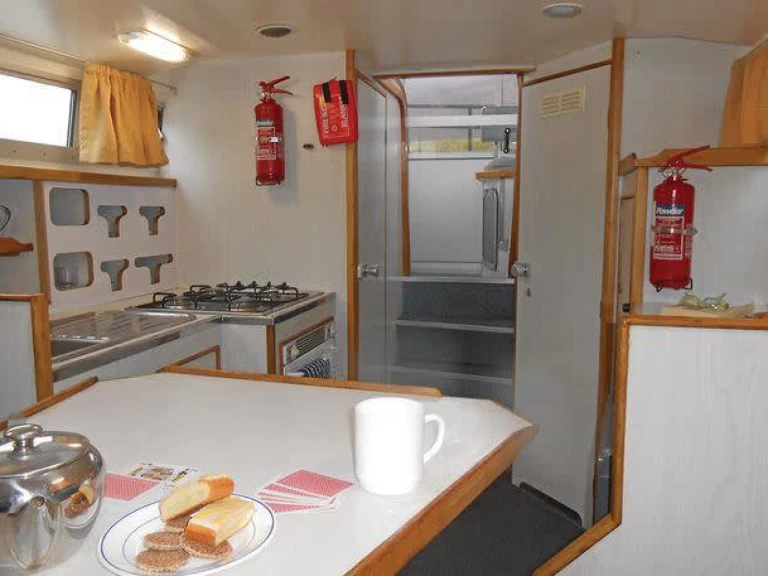 Verhuur Motorboot Le Boat met vaarbewijs