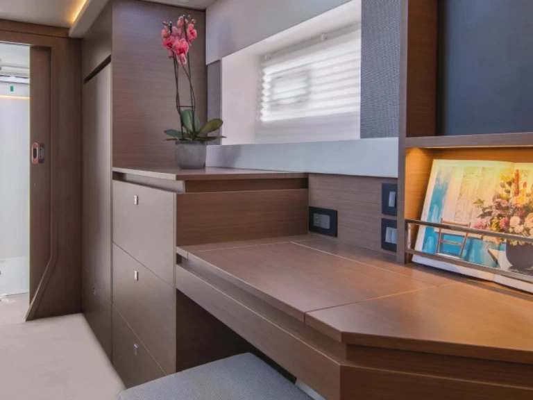 Bootverhuur Leopard Leopard 42 in Rodney Bay via SamBoat