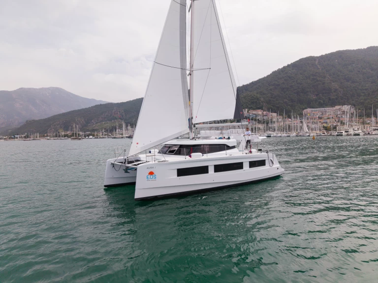 Verhuur Catamaran Aventura met vaarbewijs