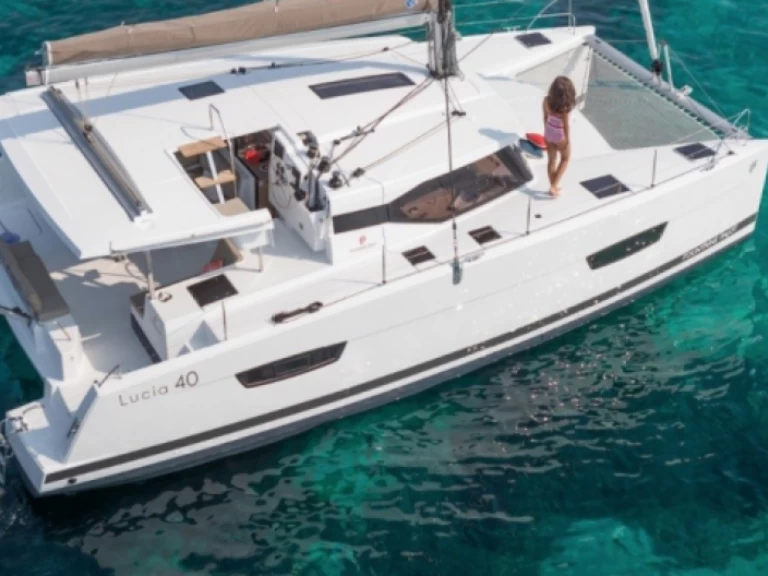 Bootverhuur Fountaine Pajot Lucia 40 in Roses via SamBoat