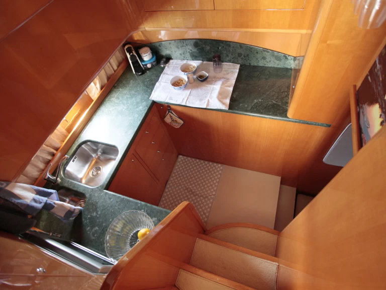 Bootverhuur Uniesse 55My Fly in Salivoli via SamBoat