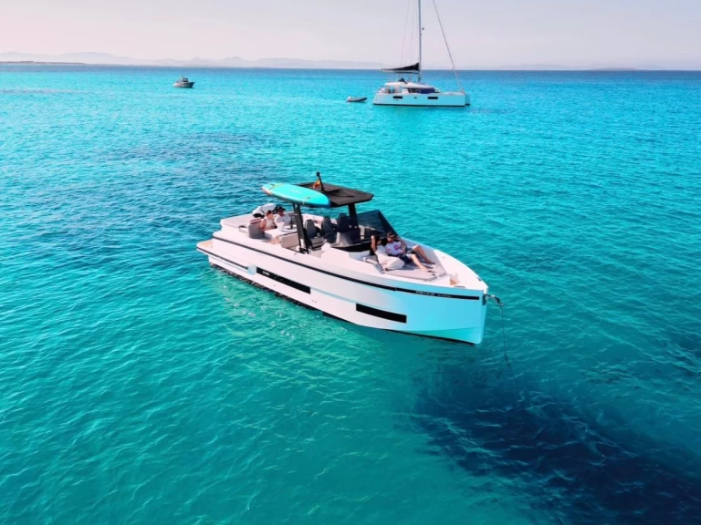 Jachthuur in Mahón - De Antonio De Antonio D32 via SamBoat