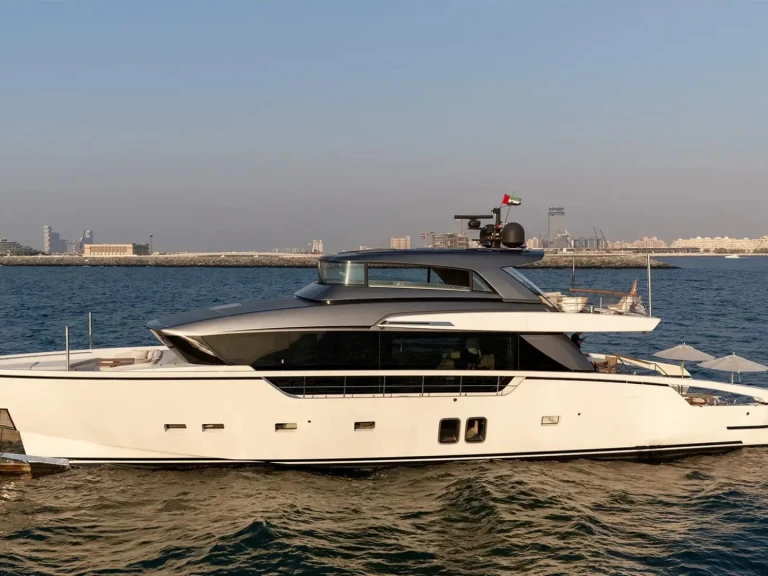 Bootverhuur Dubai Marina goedkoop San Lorenzo 88