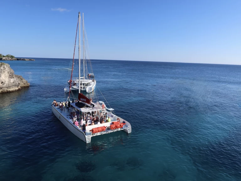 Catamaran te huur in Negril voor de beste prijs