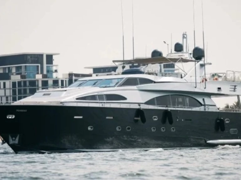 Bootverhuur Dubai Marina goedkoop Azimut 100 