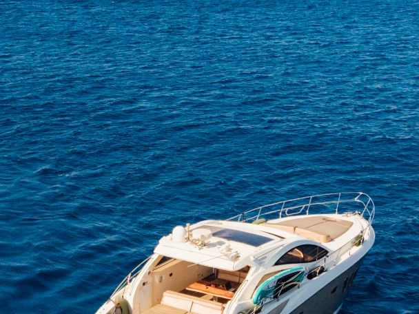 Huur een Astondoa Astondoa 53 HT in Parikia