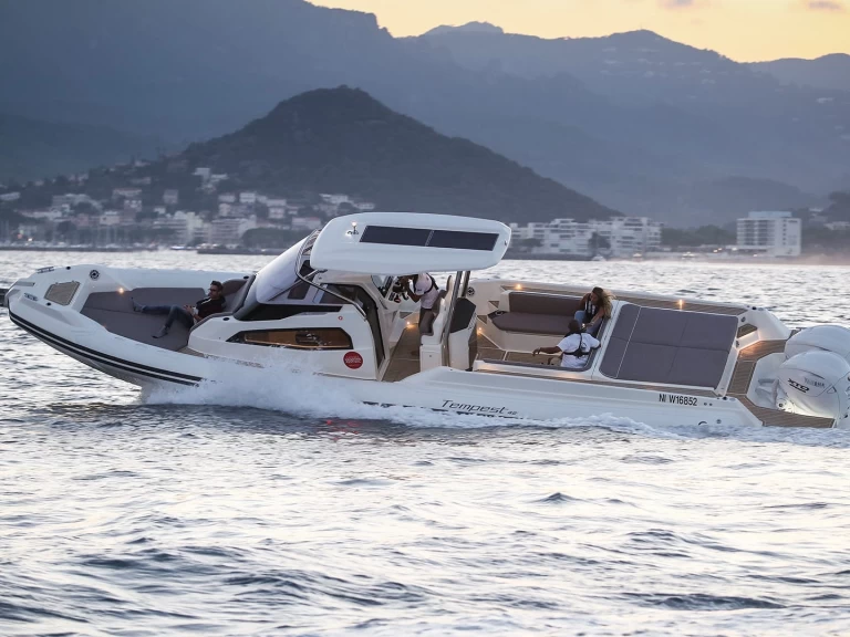 Bootverhuur Capelli Tempest 42 in Marine de Sant'Ambrogio via SamBoat