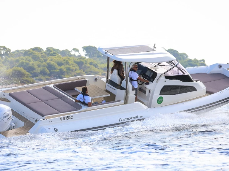 RIB te huur in Marine de Sant'Ambrogio voor de beste prijs