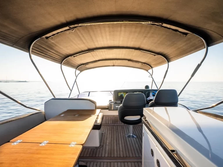 Motorboot te huur in Seget Donji voor de beste prijs