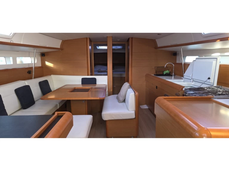 Verhuur Zeilboot Jeanneau met vaarbewijs