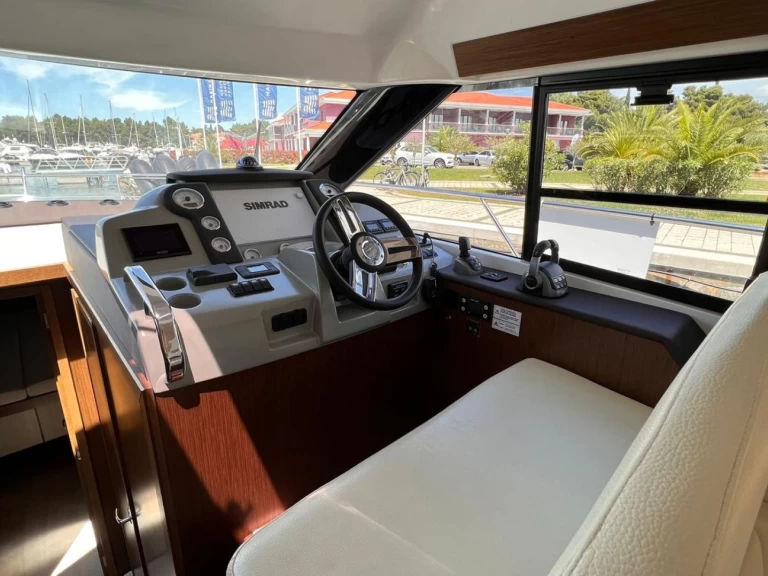 Jachthuur in Šibenik - Bavaria Virtess 420 Fly via SamBoat