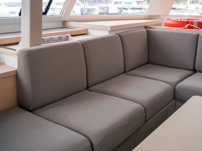 Catamaran te huur in Furnari voor de beste prijs