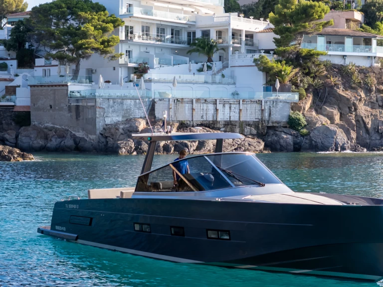 Med Yacht Med48 te huur van particulier of professional in Port de Cavalaire-sur-Mer