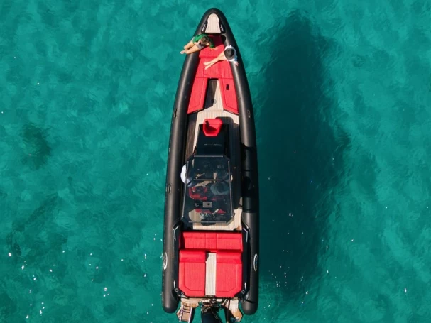 Verhuur RIB in Ornós - SEA FIGHTER Ultimeight 30ft